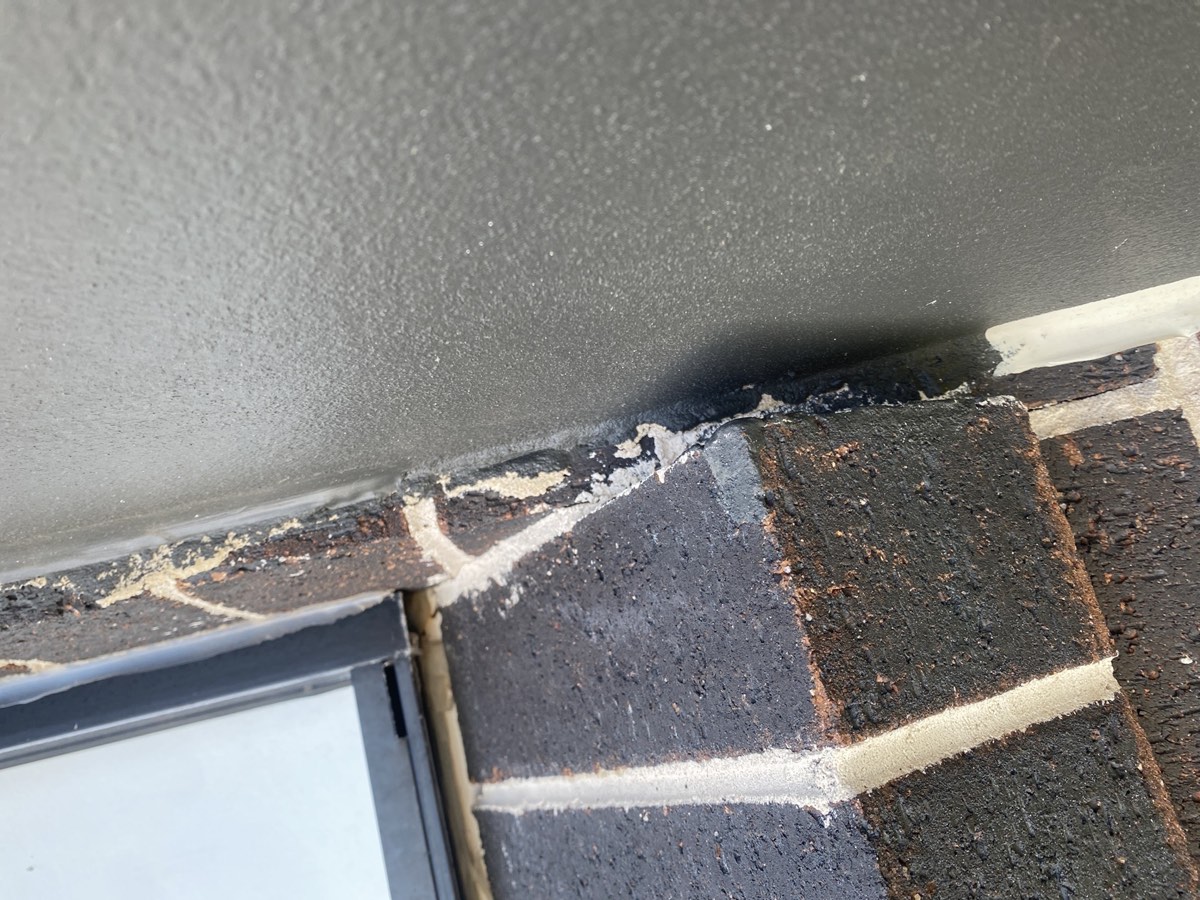 Control joint not continuous, recorded during a handover inspection in Austral